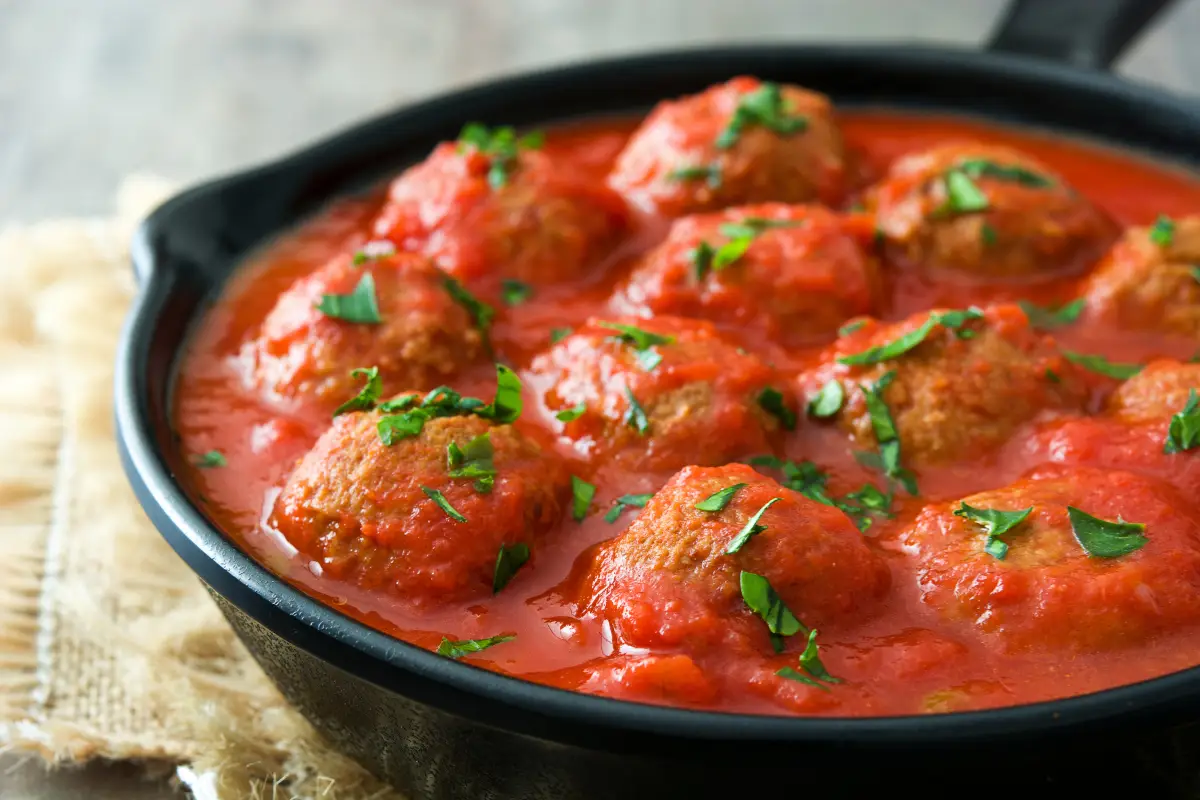 Crockpot Frozen Meatballs: Easy, Flavorful Slow-Cooker Recipes